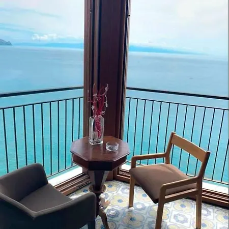 A Picco Sul Mare Apartment