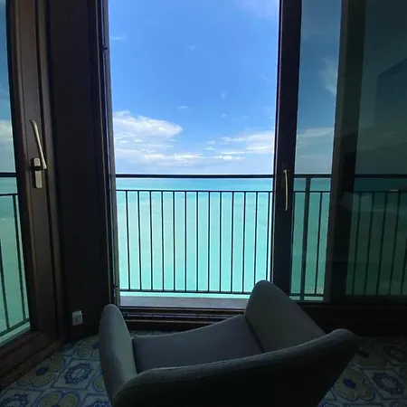 Apartamento A Picco Sul Mare